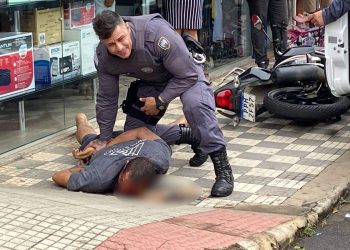 Homem rouba ambulância, causa acidente e acaba detido no ES