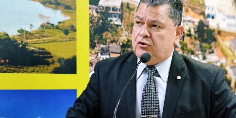 Paulo Fundão quer parcerias na luta por Medicina no Ceunes