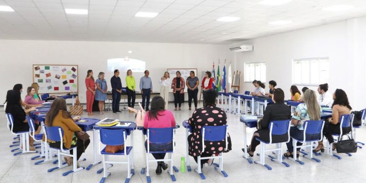 Profissionais da Educação de Aracruz, Ibiraçu e João Neiva se reúnem para mais um ciclo de formação