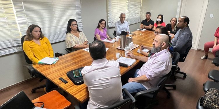 Prefeitura e Fundação Renova se reúnem para debater ação que vai oferecer serviços aos aracruzenses