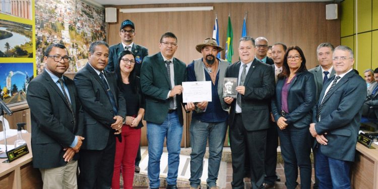 Câmara homenageia Lobo Solitário por divulgar São Mateus nas estradas