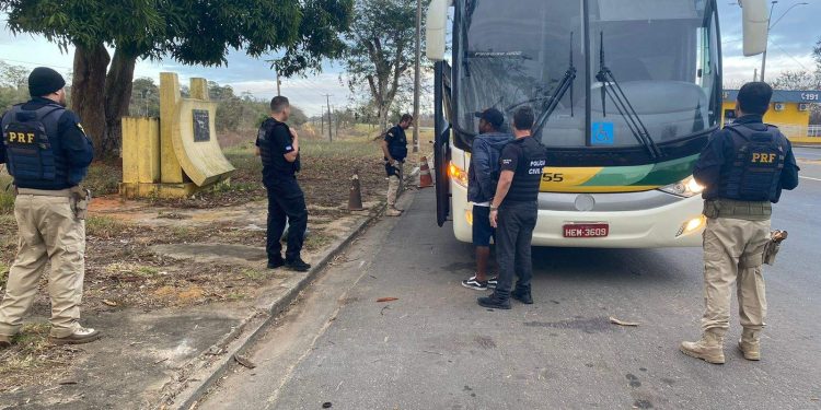 Acusado de matar homem a pedrada é preso em Linhares