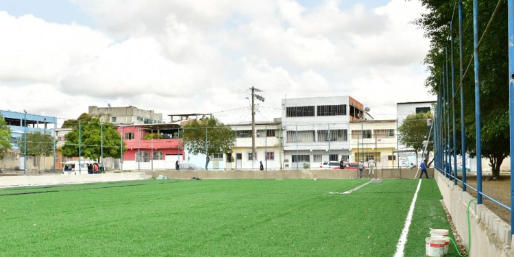 Prefeitura de São Mateus vai entregar dois campos de futebol Society totalmente revitalizados no dia do aniversário do município