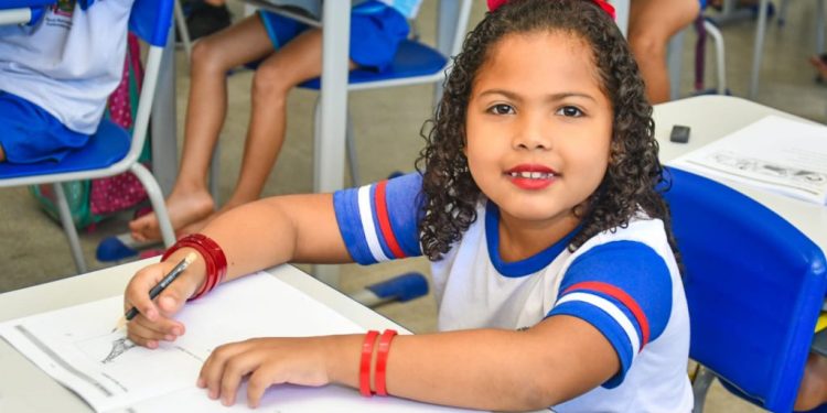 Secretaria de Educação de Linhares divulga Portaria de Rematrícula do Ensino Fundamental