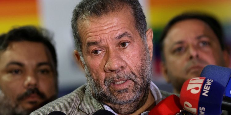 PDT anuncia apoio a Lula no segundo turno das eleições