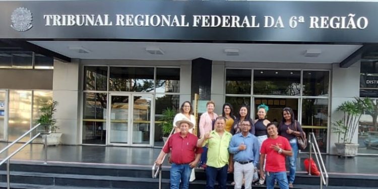 Adeci e Dona Glória participam em BH de mais uma vitória na luta dos atingidos por rejeitos de minério