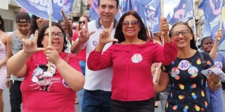 Com presença da vice-governadora, lideranças de São Mateus participam de passeata em apoio a Lula e Casagrande