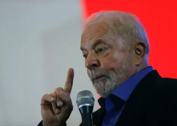 Lula diz que vencerá Bolsonaro mesmo com apoio de Garcia