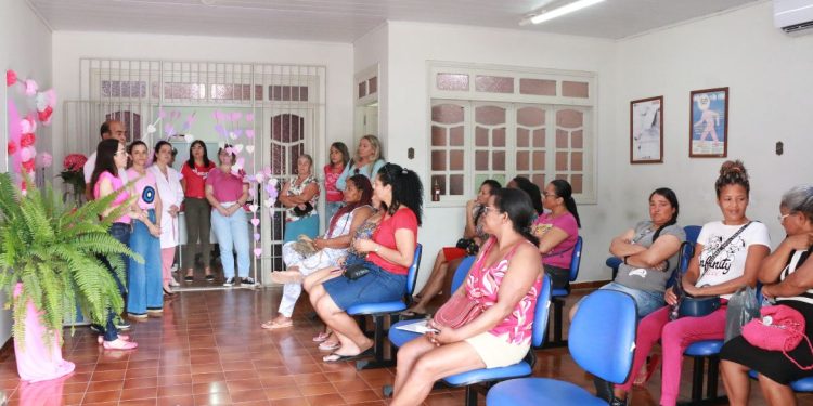 Dia D leva conscientização quanto à prevenção ao câncer de mama e vacinação contra a poliomielite em Aracruz