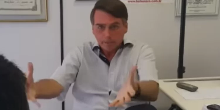 TSE manda suspender propaganda que associa Bolsonaro ao canibalismo