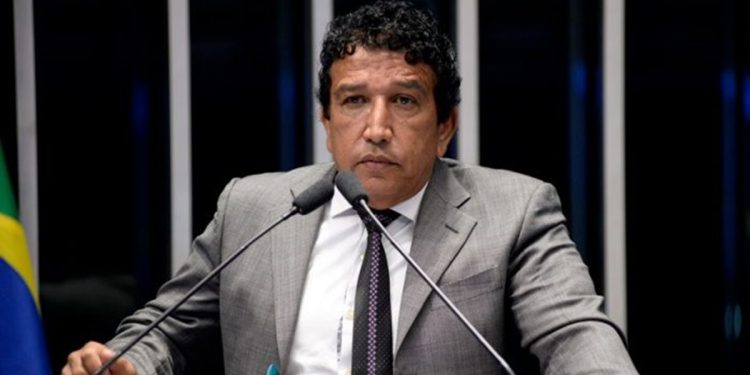 Eleições 2022: Magno Malta é eleito senador no ES