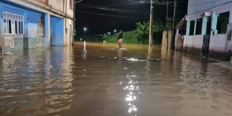 ES tem 26 alertas para risco de alagamentos e deslizamentos de terra