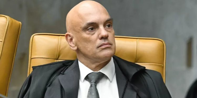 Moraes multa coligação de Bolsonaro em R$ 22,9 milhões após relatório do PL pedir anulação de votos sem indicar prova de fraude
