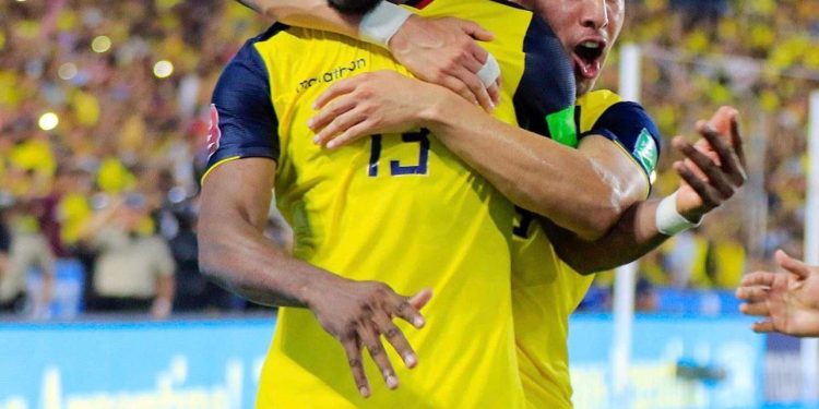 Enner Valência decide e Equador bate o Catar na abertura da Copa do Mundo
