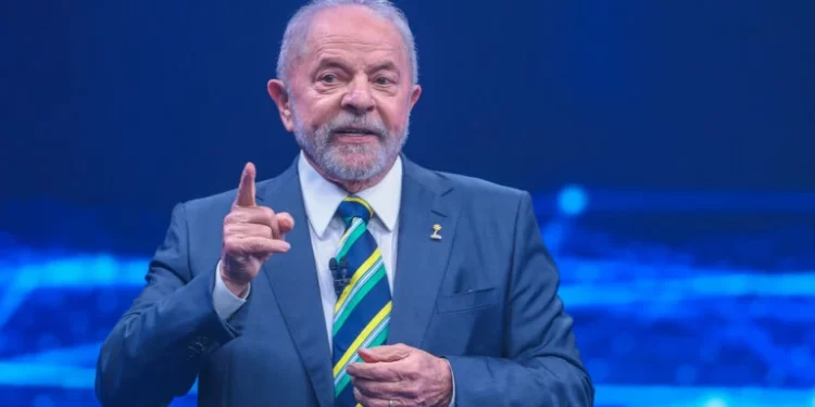 Lula quer licença para gastar R$ 200 bilhões no ano que vem