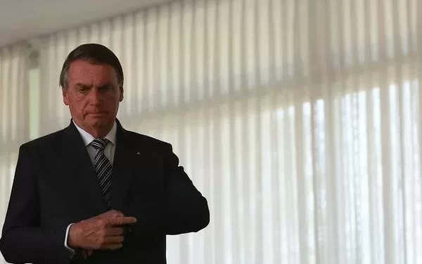 Valdemar bancará salário, casa e advogados para Bolsonaro a partir de 2023
