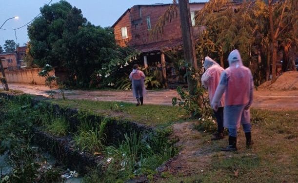Prefeitura de São Mateus de plantão, com equipes de prontidão em função das fortes chuvas