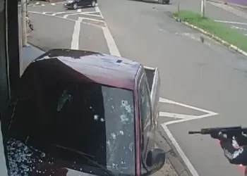 Vídeo | Empresário é fuzilado dentro de caminhonete no interior de SP