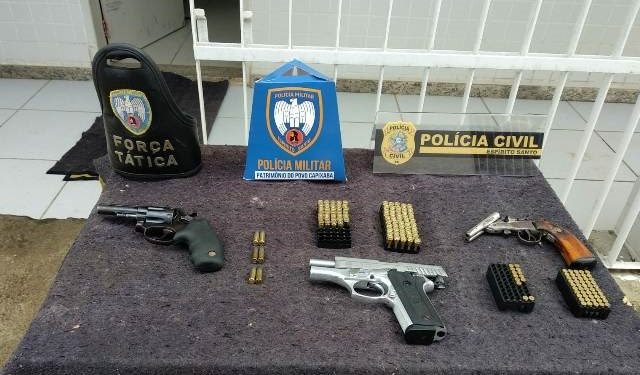 Operação conjunta prende quatro pessoas e apreende armas em Barra de São Francisco