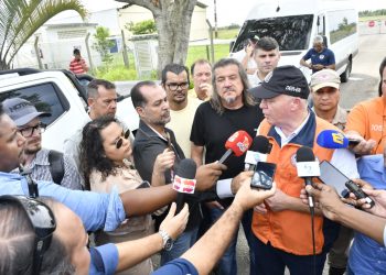 Governador Casagrande visita São Mateus, se reúne com o prefeito Daniel e o comitê de crise e garante recursos para a reconstrução do município