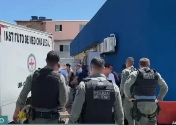 PM mata esposa grávida, atira em colegas de batalhão e se mata