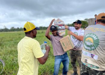 Prefeitura já entregou mais de 1 mil cestas básicas para famílias impactadas pelas chuvas em Linhares
