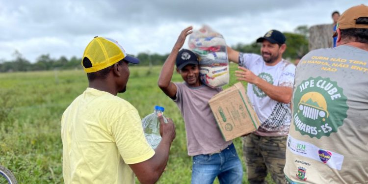 Prefeitura já entregou mais de 1 mil cestas básicas para famílias impactadas pelas chuvas em Linhares