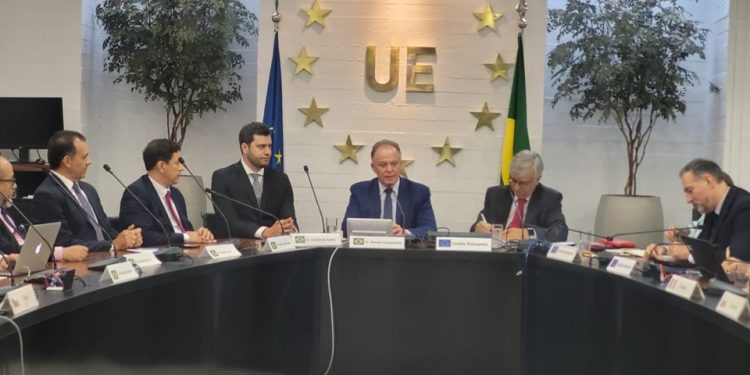 Reunião com delegação da União Europeia no Brasil trata sobre mudanças climáticas