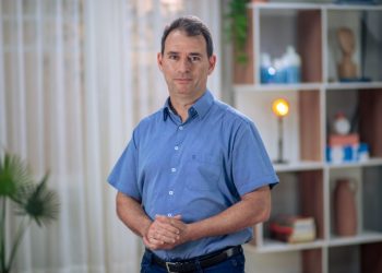 Prefeitura Linhares anuncia reajuste salarial de 5,88%, abono de R$ 1 mil e reajuste do tíquete alimentação para todos os servidores municipais