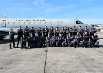 Policiais militares do Espírito Santo embarcam para reforçar policiamento no Distrito Federal