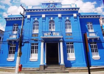 Prefeito de Colatina sanciona projeto que aumenta salário de vereadores em 90%