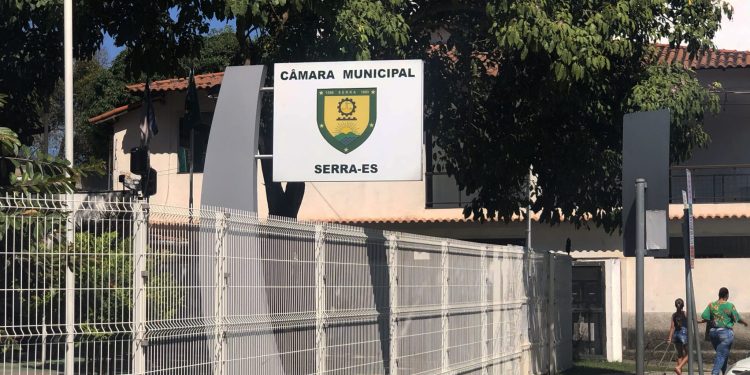 MPES ajuíza ação para que Câmara da Serra inclua informações no Portal da Transparência