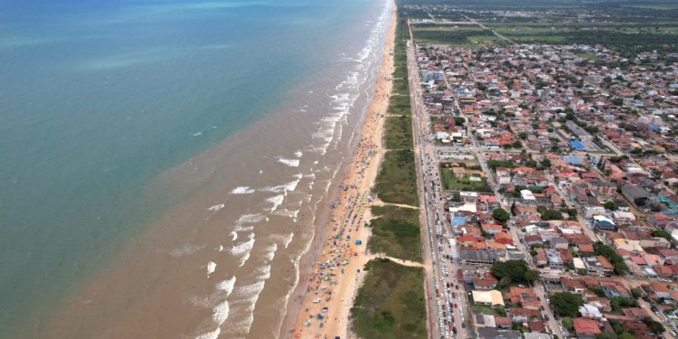 Reurbanização de Guriri: no lado sul, Prefeitura inicia obras pela construção de passarelas