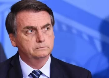 Em evento nos EUA, Bolsonaro confirma que pretende voltar ao Brasil nas “próximas semanas”