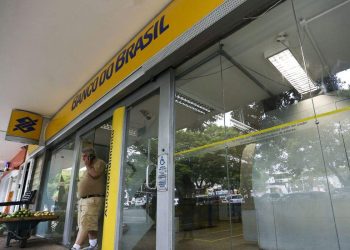 Bancos reabrem a partir das 12h nesta quarta-feira