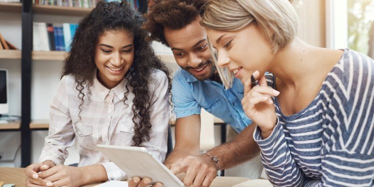 Inscrições do Nossa Bolsa 2023 terminam nesta terça-feira (14)