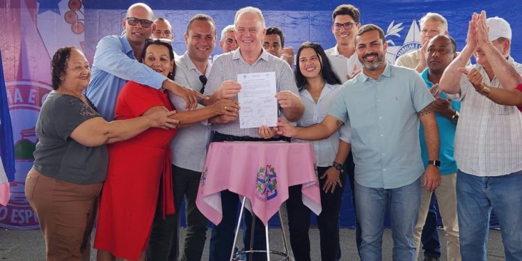 Casagrande autoriza melhorias em rodovia e inaugura obras em Montanha