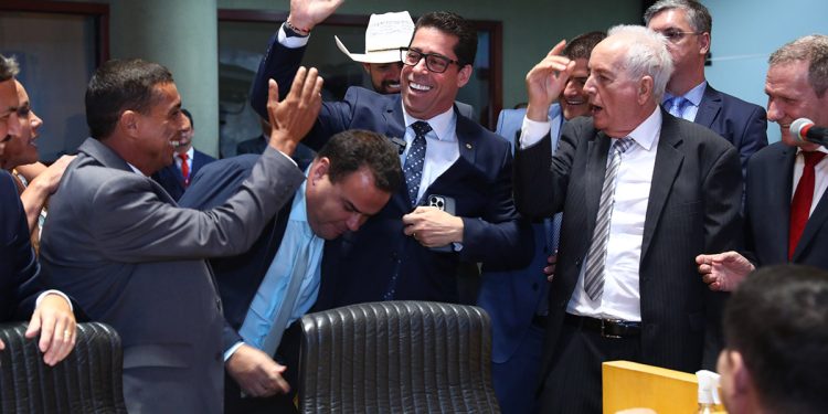 Marcelo Santos é o novo presidente da Assembleia Legislativa do ES
