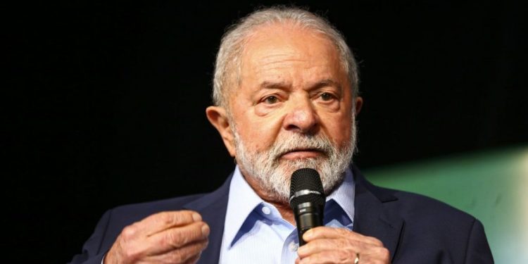Lula passa feriado de carnaval na Bahia