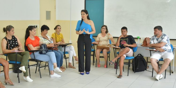 Planejamento coletivo: profissionais da Educação de São Mateus participam de formação