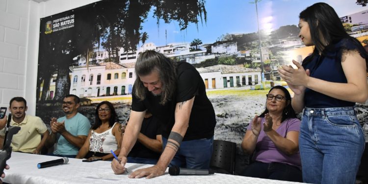 Ceim Dois Esquilos, do bairro Vila Nova, será referência na rede municipal de educação