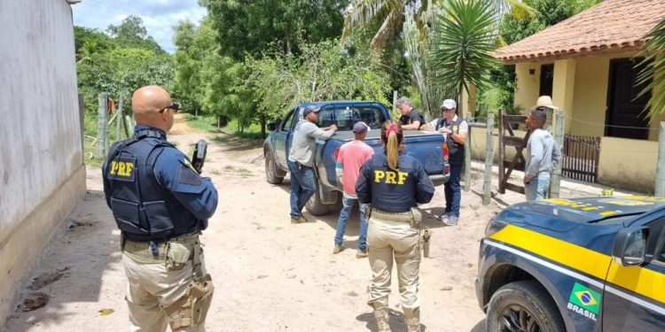 Trabalho análogo à escravidão: PRF fiscaliza fazendas em Águia Branca, Ecoporanga, Barra de São Francisco e Água Doce do Norte