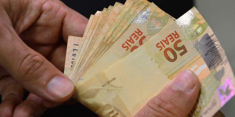 Novo Bolsa Família vai beneficiar 316 mil no ES; veja calendário