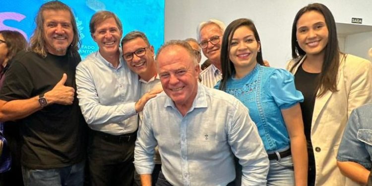 Com a presença do ministro Waldez Góes e prefeito Daniel Santana, Casão lança novo Fundo Cidades