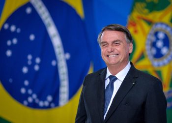 Costa Neto diz que Bolsonaro voltará em abril para caravanas pelo Brasil