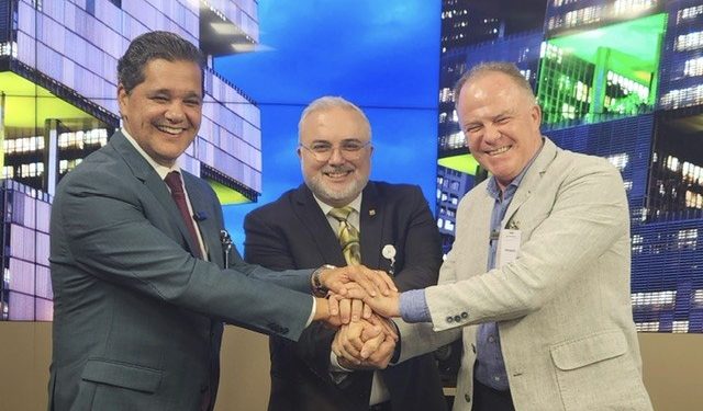 Casagrande se reúne com presidente da Petrobras para tratar dos investimentos da empresa no Estado