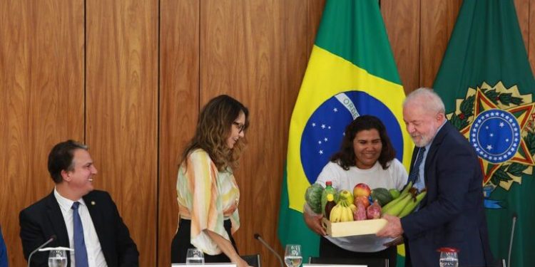 Espírito Santo terá mais de R＄ 104 milhões para merenda escolar após reajuste