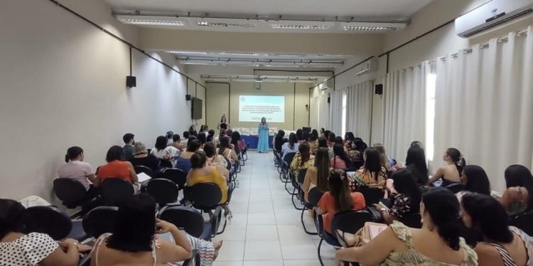 NEAPIE de Nova Venécia realiza formação para professores do Atendimento Educacional Especializado