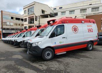 Governo entrega novas ambulâncias para fortalecer o SAMU 192 na região norte