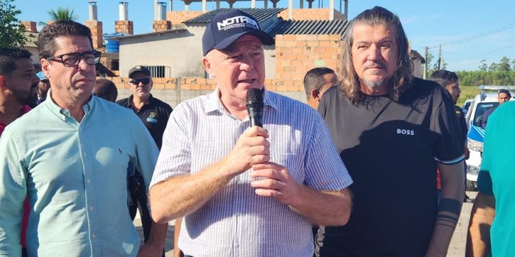 Casagrande visita obras do Complexo de Saúde do Norte em São Mateus